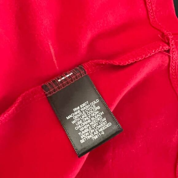 Liz Claiborne Career Womens Medium Sleeveless Red Top V Neck Cut Out - Picture 4 of 5